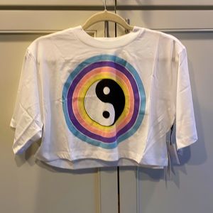 NWT cropped graphic tee